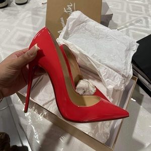 Christian Louboutin So Kate